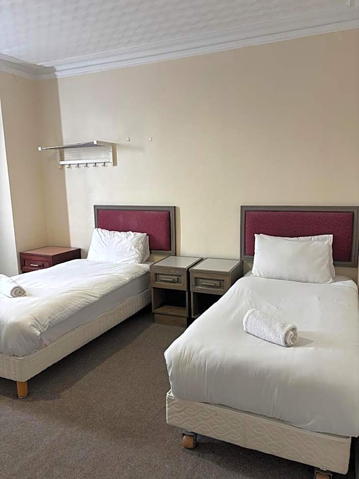 The Tudor House Hotel