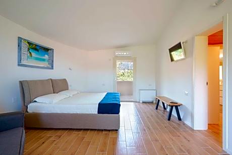 Deluxe Suite with Sea View