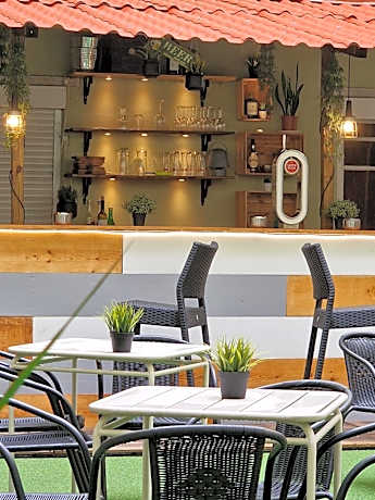 Castilho 63 Hostel & Suites