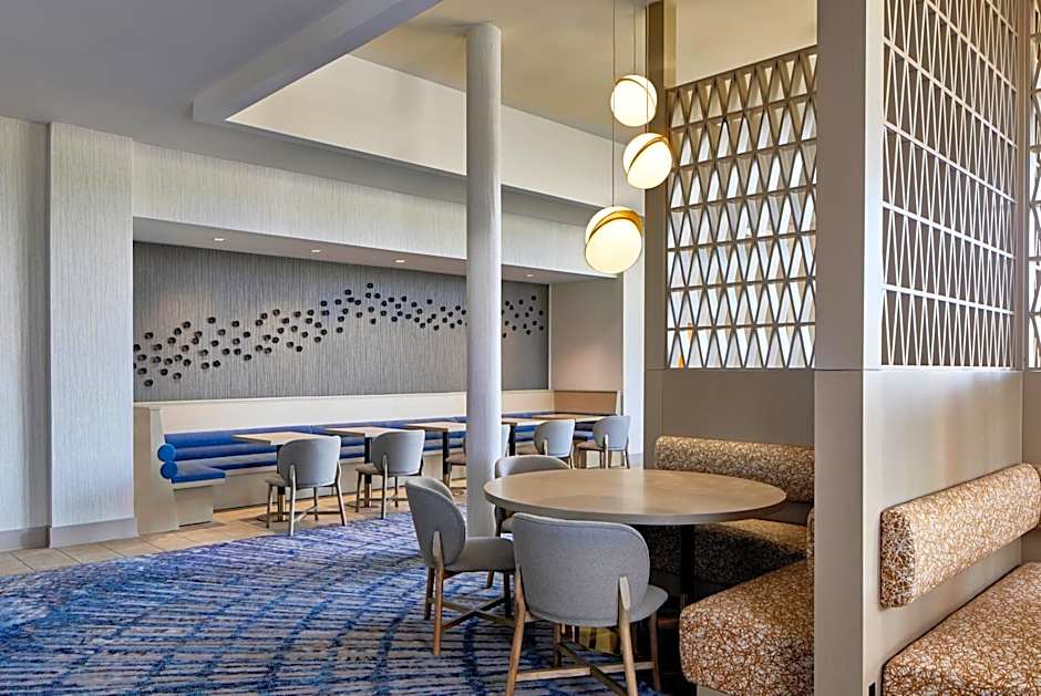 Delta Hotels by Marriott Toledo