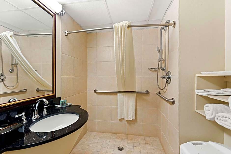Best Western Riverside Inn