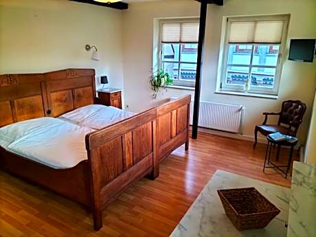 Classic Quadruple Room