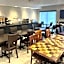 Econo Lodge Airport