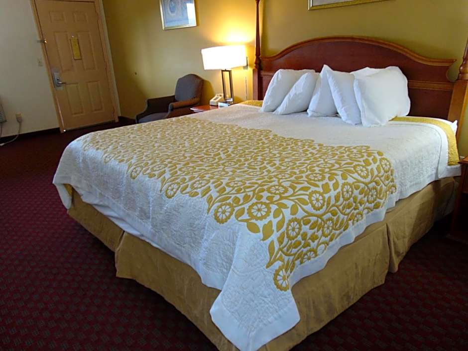 Days Inn by Wyndham Huntington