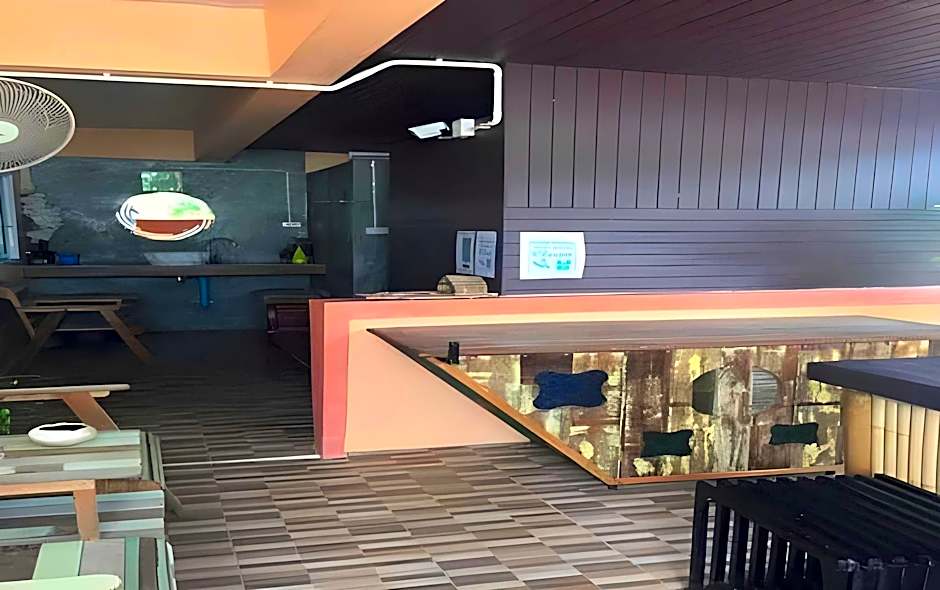 Phangan Barsay Hostel