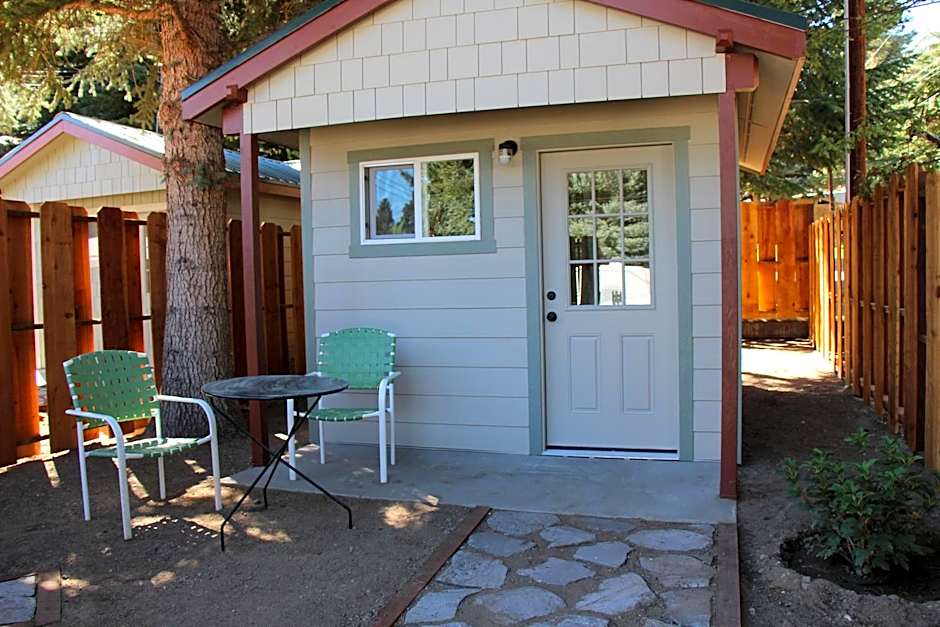Lake View Lodge