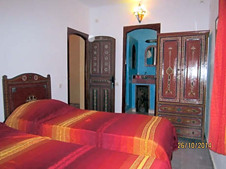 Twin Room with Private Bathroom