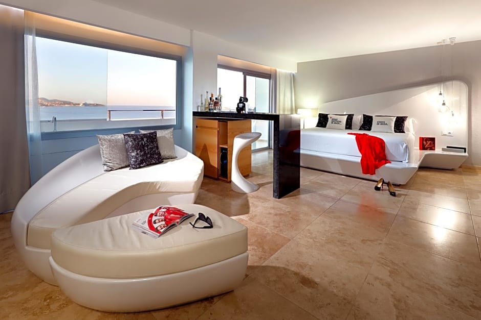 Ushuaia Ibiza Beach Hotel - Adults Only