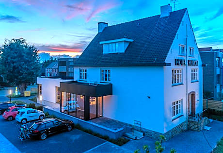 Hotel Huron
