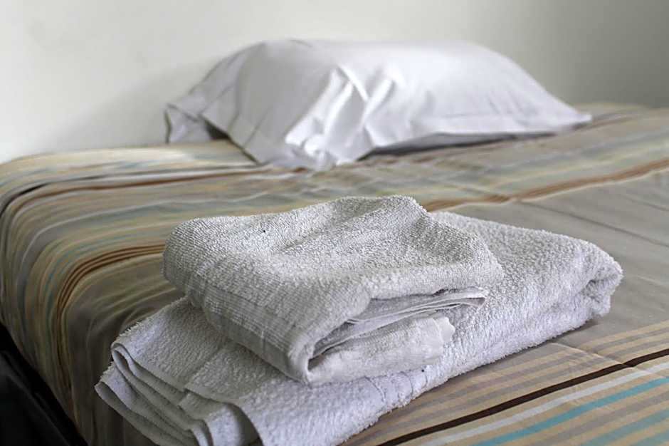 Hôtel et Restaurant de la Gare Torigny-les-Villes