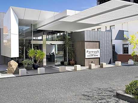 Peppers Gallery Hotel