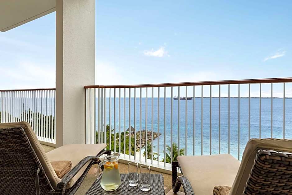 Shangri-La's Mactan Resort & Spa