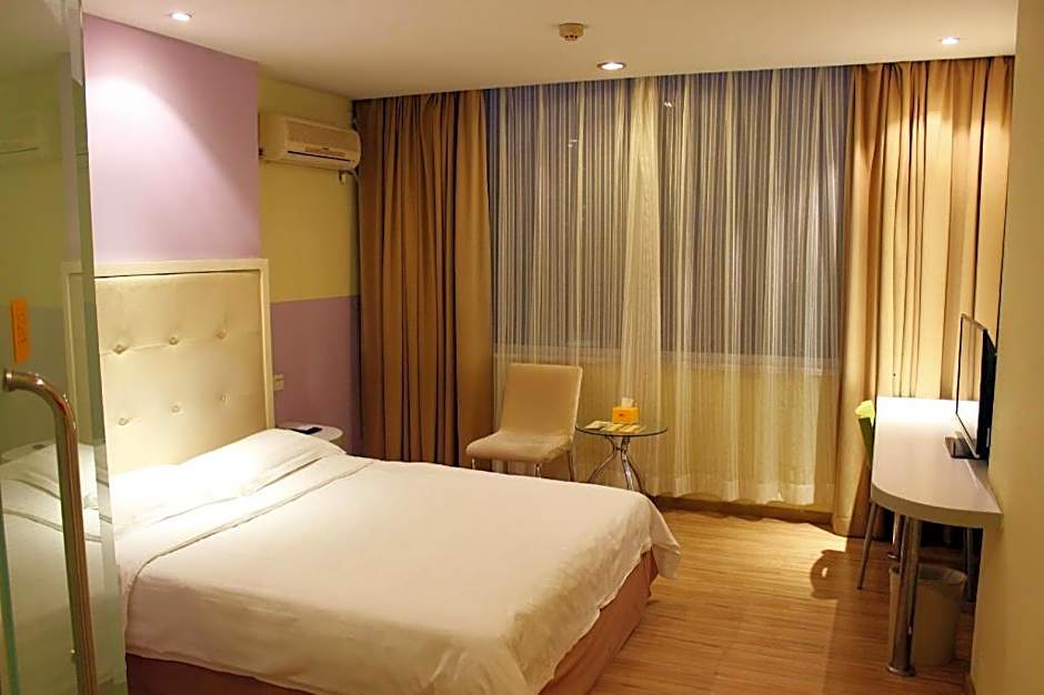 Green Oasis Hotel