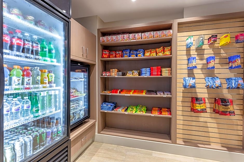 Holiday Inn Express & Suites Chicago-Midway Airport, an IHG Hotel