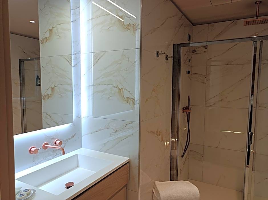 Miramare Suites