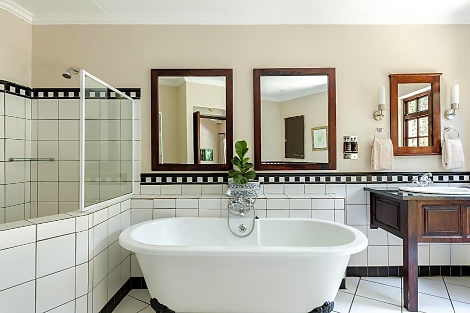 Perry's Bridge Hollow Boutique Hotel