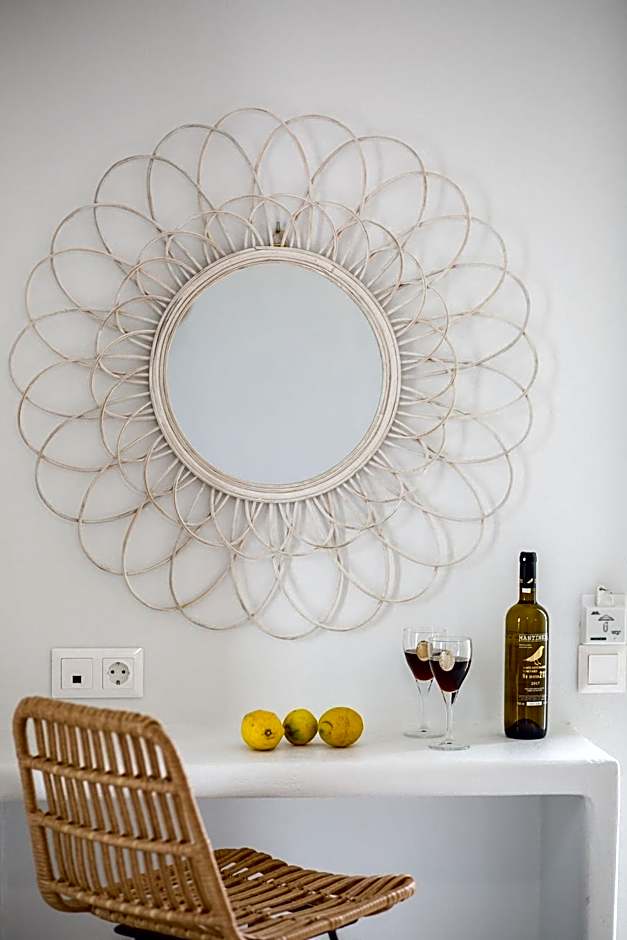 Lemonia Suites with outdoor BBQ area