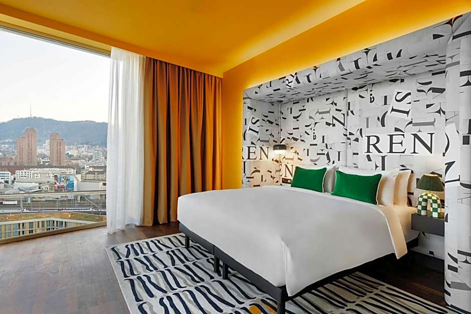 Renaissance by Marriott Zurich Tower Hotel