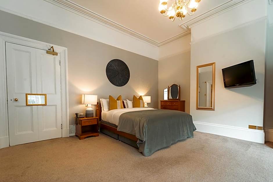 Farington Lodge Hotel