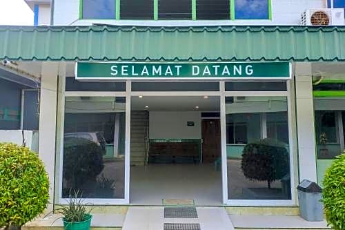 OYO 3098 Hotel Sahabat Baru