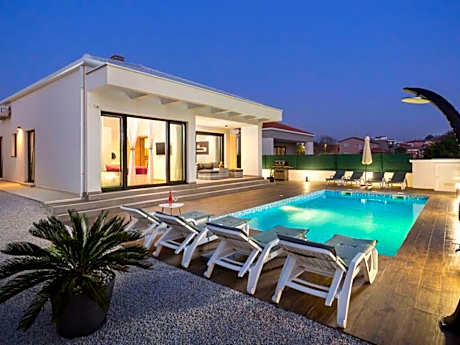 Luna  Pia Comfortable holiday residence