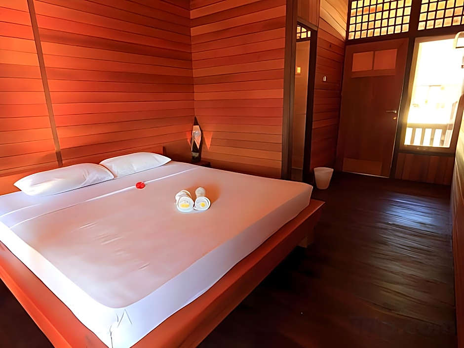 Hotel Besar Bulan Baru