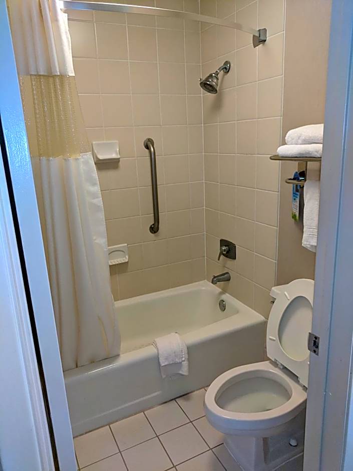 Days Inn by Wyndham Seguin TX