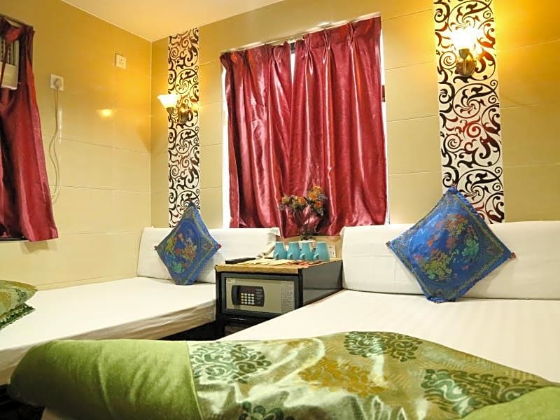 Everest Inn Guest House