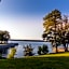 Golden Lakes Hotel