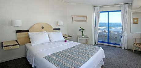 Two-Bedroom Apartment with Sea View