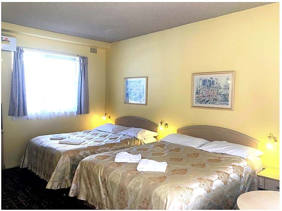 The Clarendon Motel Katoomba