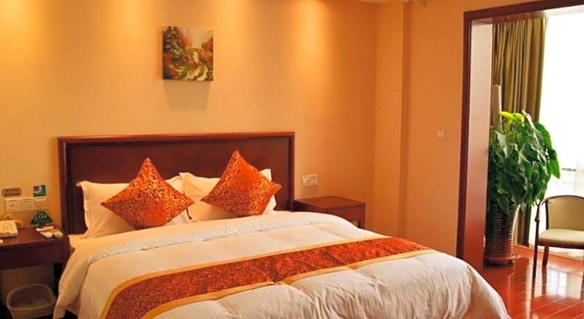 GreenTree Inn ChangZhi Bus Passenger Station XiHuan Road Business Hotel