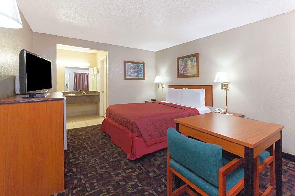 Days Inn by Wyndham Oklahoma City West – Oklahoma City, OK