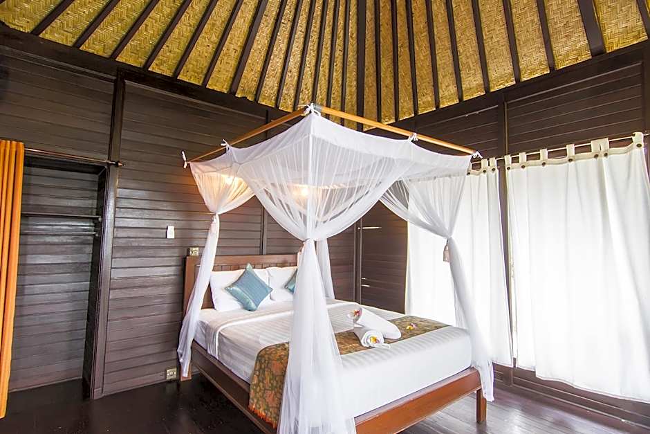 Sunrise Ocean Hut's Lembongan