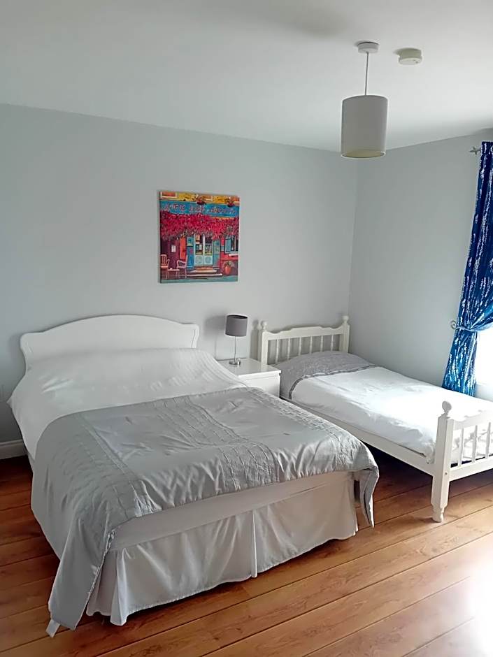 An Charraig Ban on the wild Atlantic way F94WT02