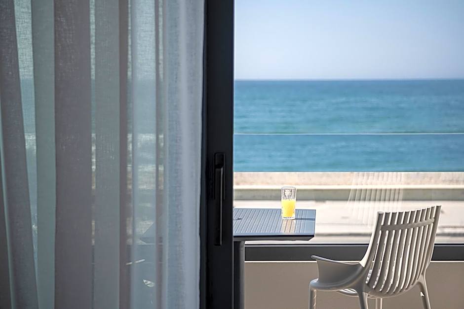 Calla Luxury Seafront Suites