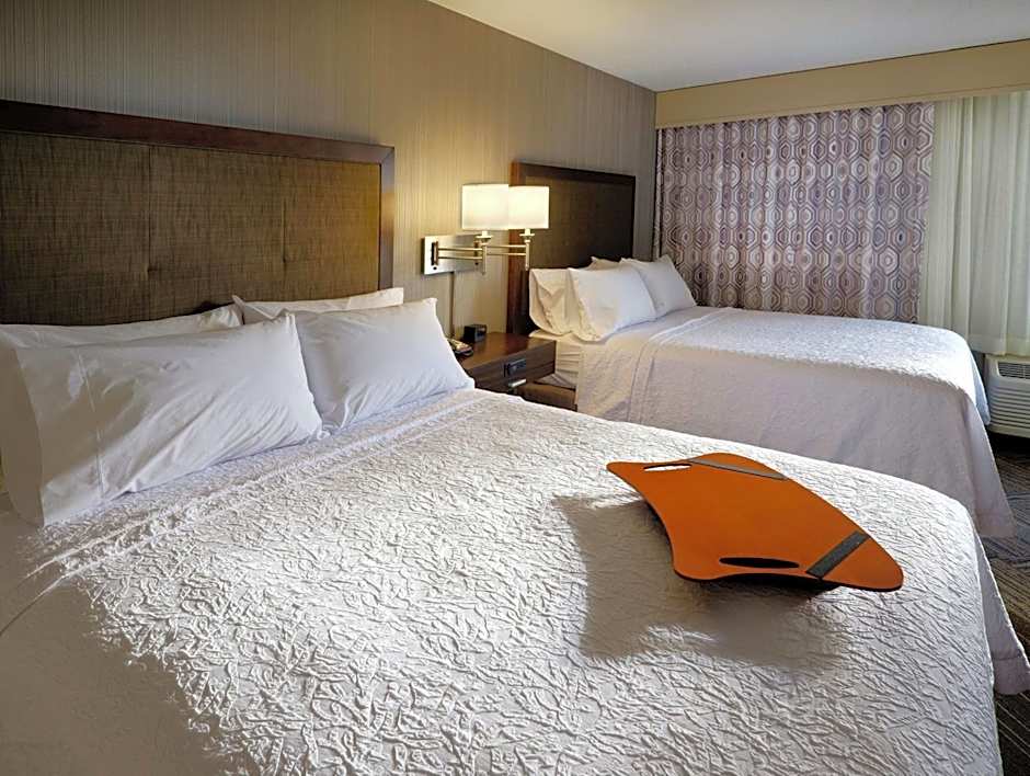 Hampton Inn By Hilton Green Bay Downtown WI