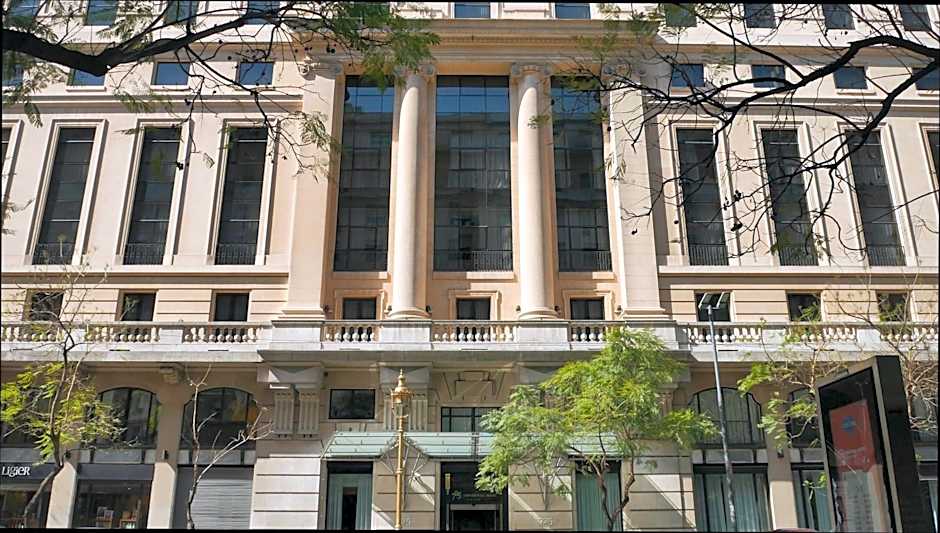 725 Continental Hotel