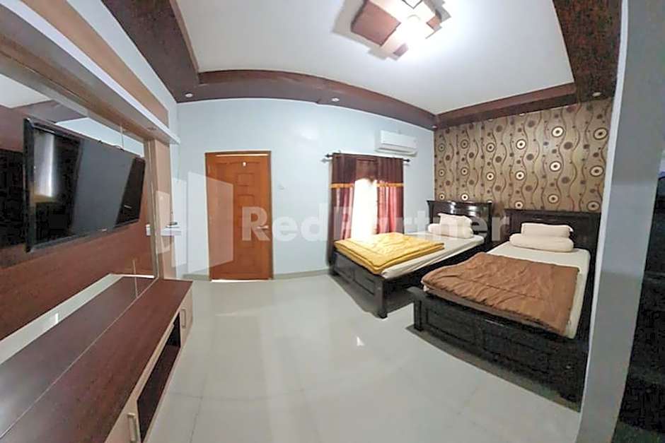 Hotel Miranda Bawean Mitra RedDoorz