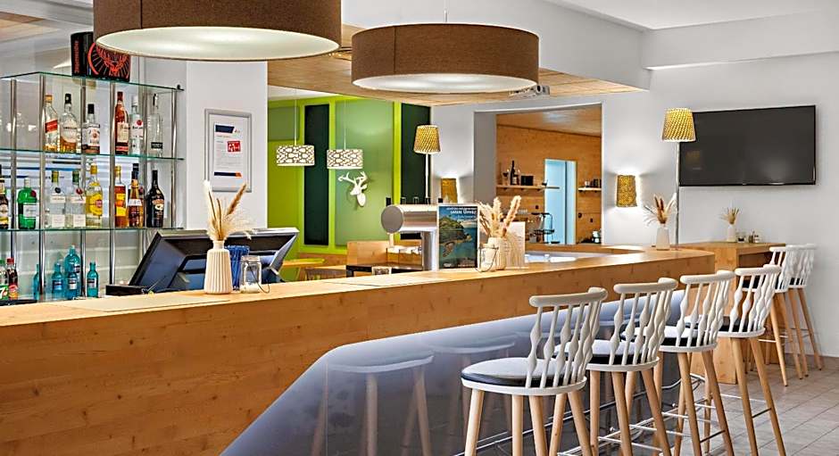 Hey Lou Hotel Piding