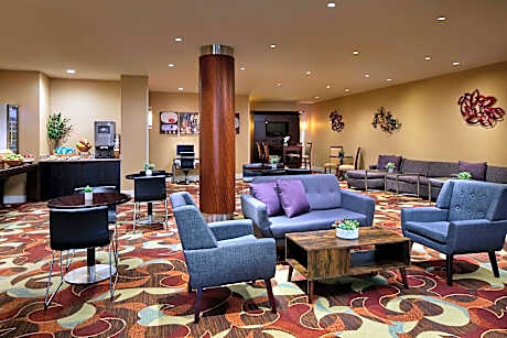 Suite, 1 Bedroom (1 King Bed and 1 Double Sofa Bed)