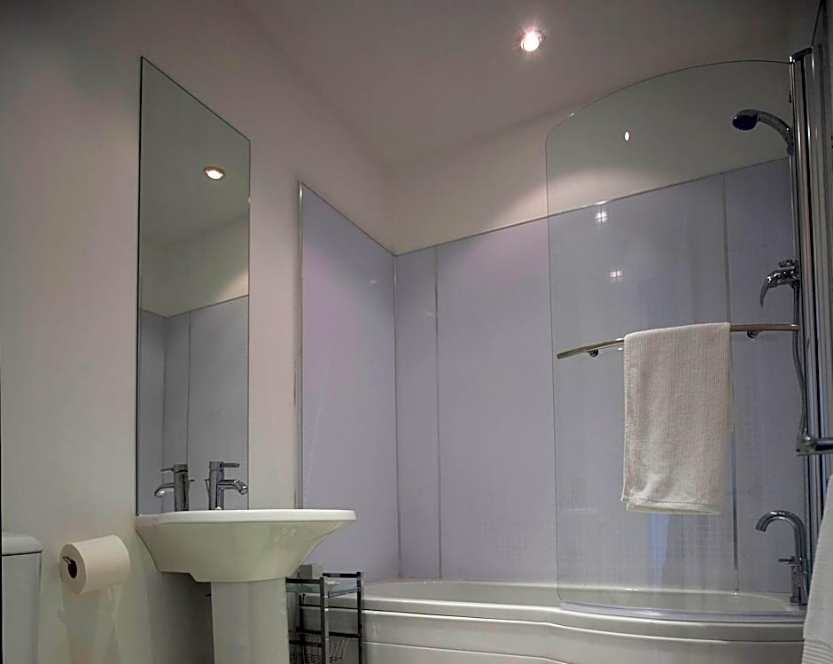 Aberdeen Serviced Apartments - The Lodge