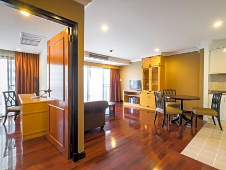 Admiral One Bedroom Suite