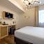 Globus Urban Hotel