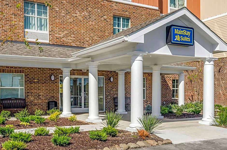 MainStay Suites Hackberry Sportsman's Lodge