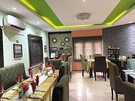 Shamrockmanor(TheResidence)