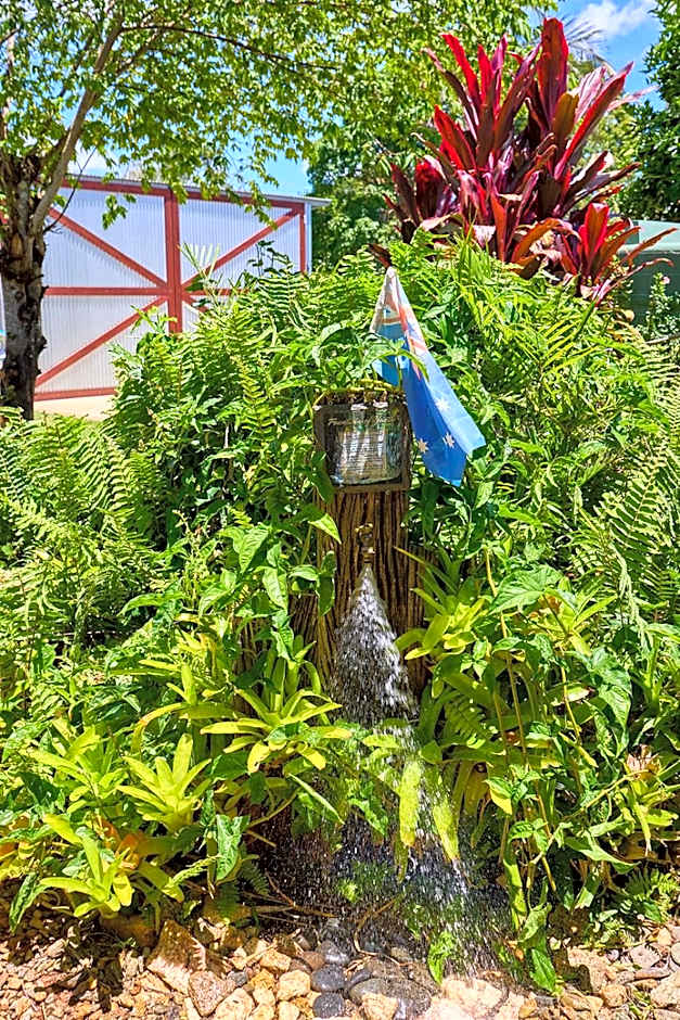 On The Wallaby Eco Lodge