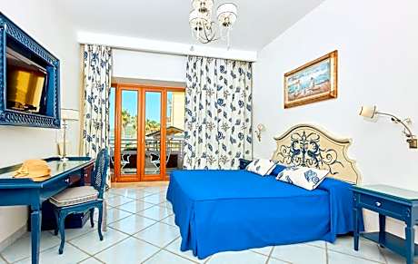 Deluxe Double Room with Sea View
