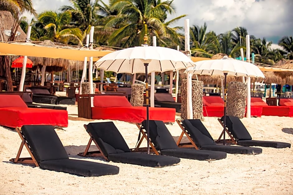 Serenity Authentic Glamping Tulum