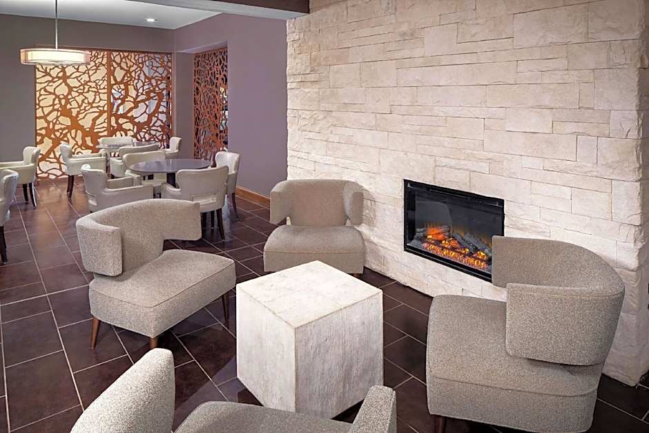 Wyndham Garden Westlake